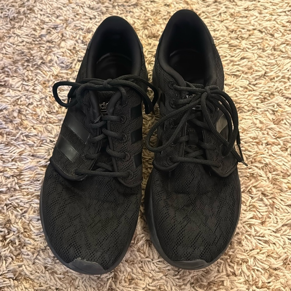 Adidas black tennis shoes